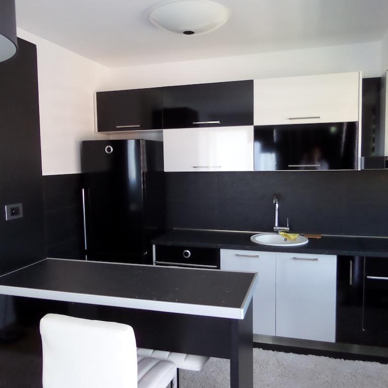 Agape Apartments Tivat Oda fotoğraf