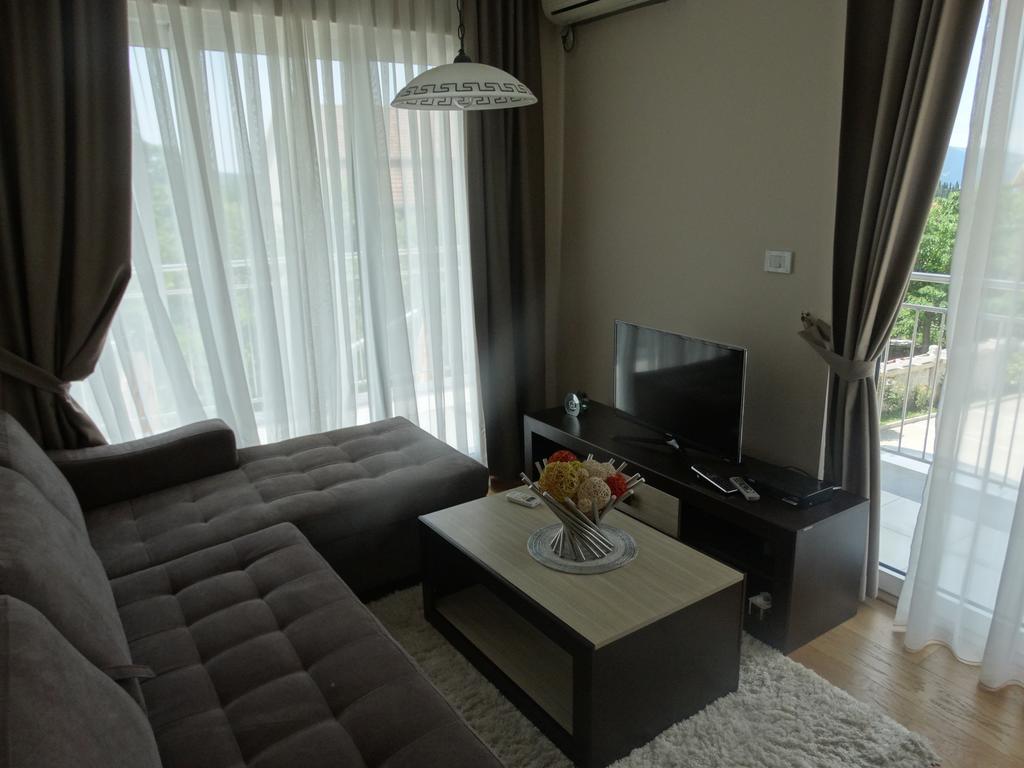 Agape Apartments Tivat Dış mekan fotoğraf