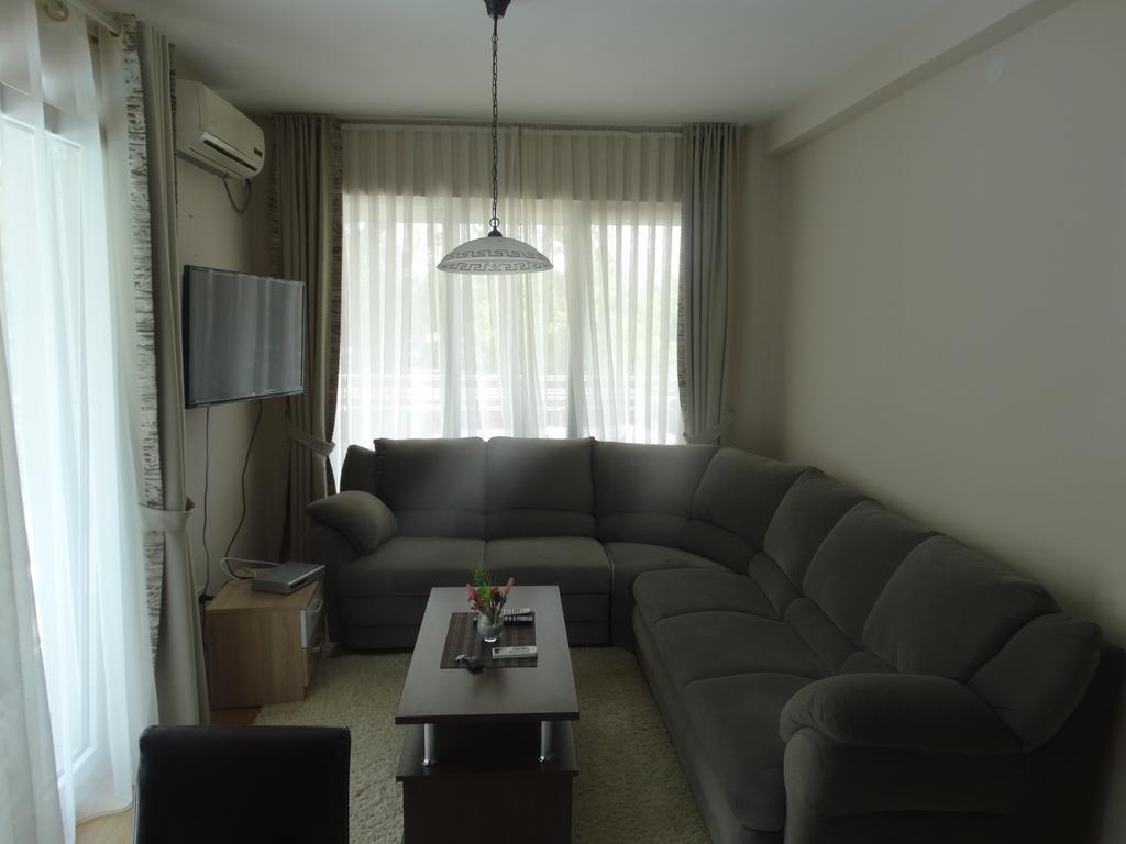 Agape Apartments Tivat Dış mekan fotoğraf